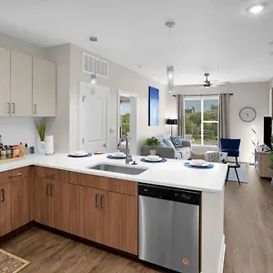 Apartment The Hendrix W/pool & Free Parking, Nashville