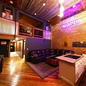 Holiday home Broadway: The Speakeasy 4br/2bth 2200sf Grnd Lvl, Nashville