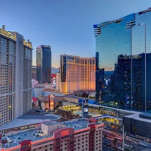 https://mgm-signature-21-703-strip-view-jacuzzi-studio.las-vegashotels.net