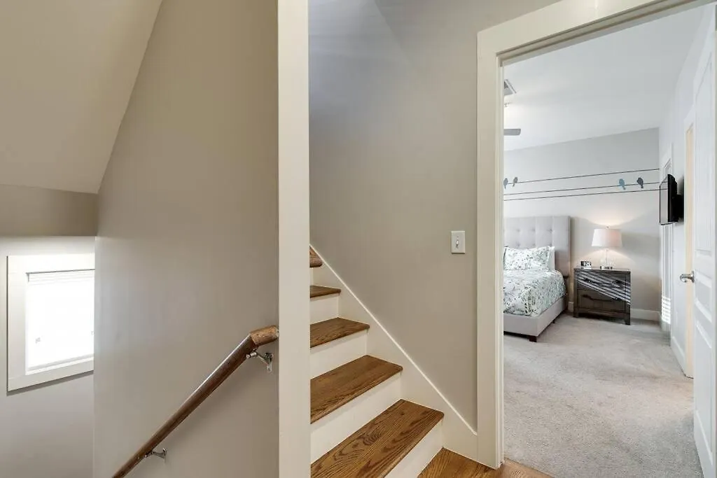 Apartment The Celebrity - Free Parking, Central, Vanderbilt Nashville